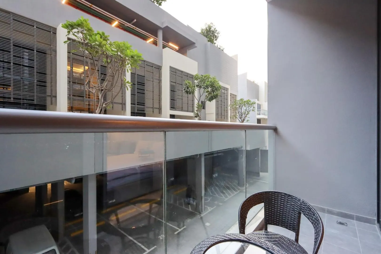Apartment Livbnb- Modern Meets Comfort, Studio With Balcony Dubai
